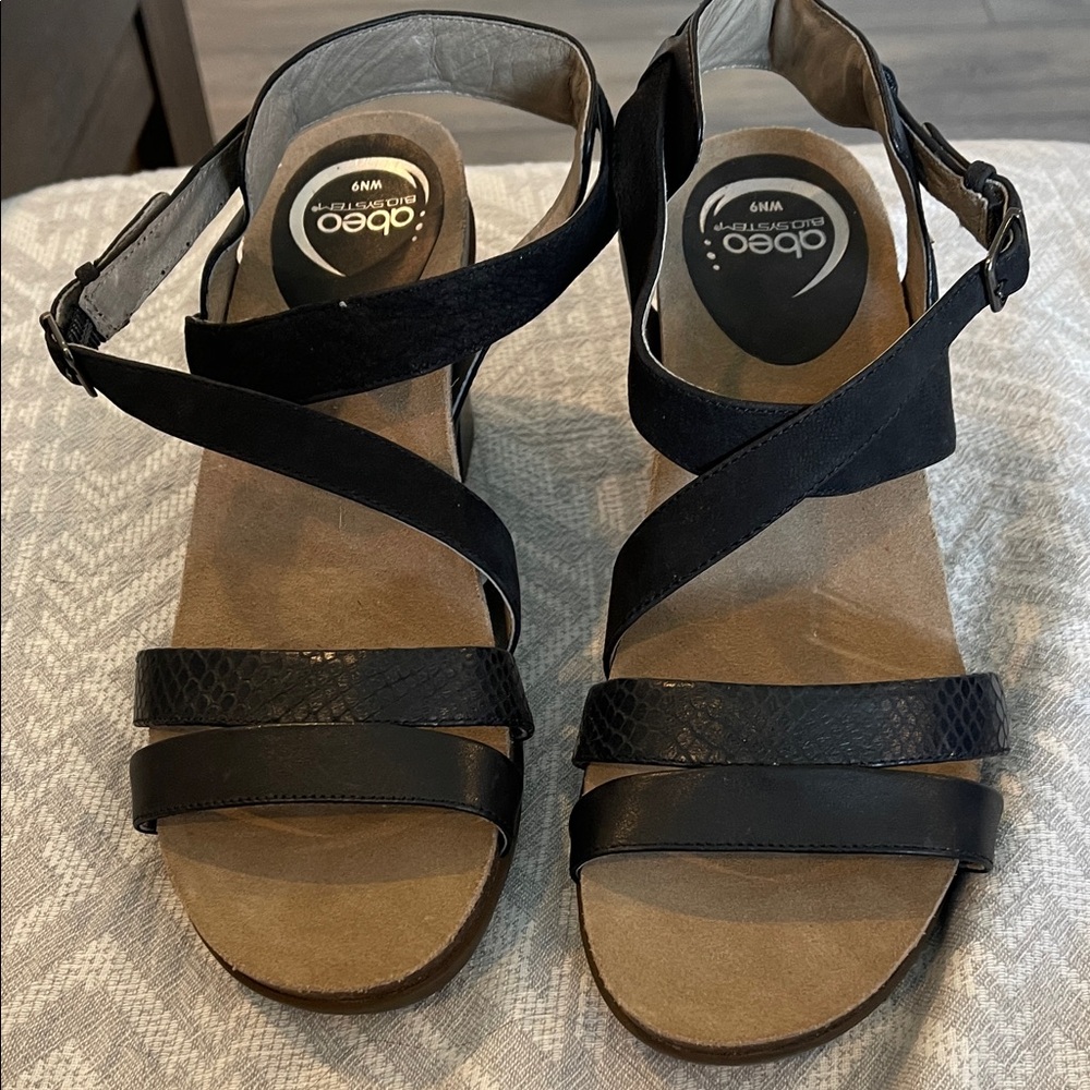 Abeo Black Sandals Minimalist Design